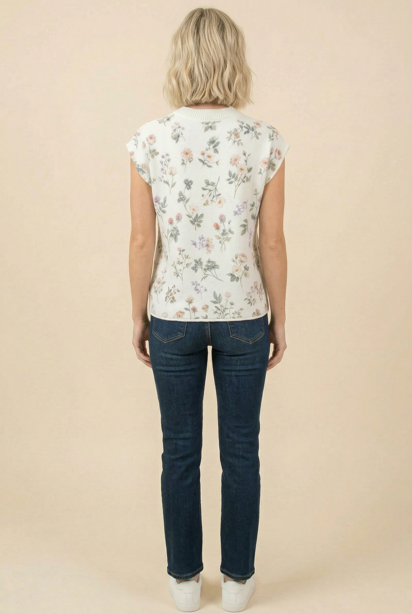 Floral Textured Sleeveless Knit Top